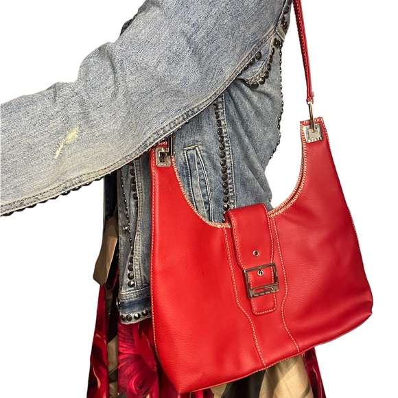 GUESS shoulder bag in elegant design - Picture 1 of 11